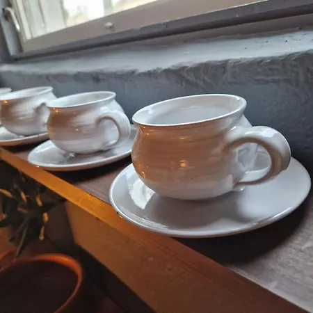 Lejlighed Cosy Ground Floor With Three Bedrooms