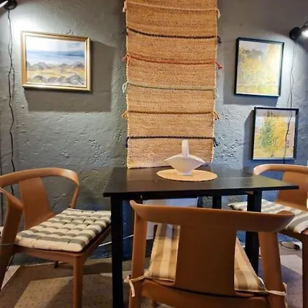 Cosy Ground Floor With Three Bedrooms アパート ベルゲン