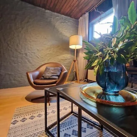 Cosy Ground Floor With Three Bedrooms