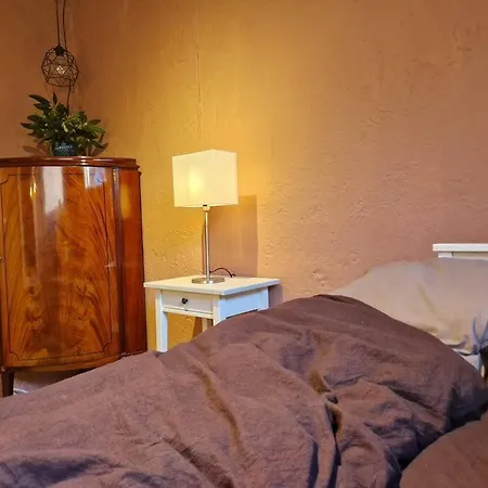 Apartment Cosy Ground Floor With Three Bedrooms Bergen